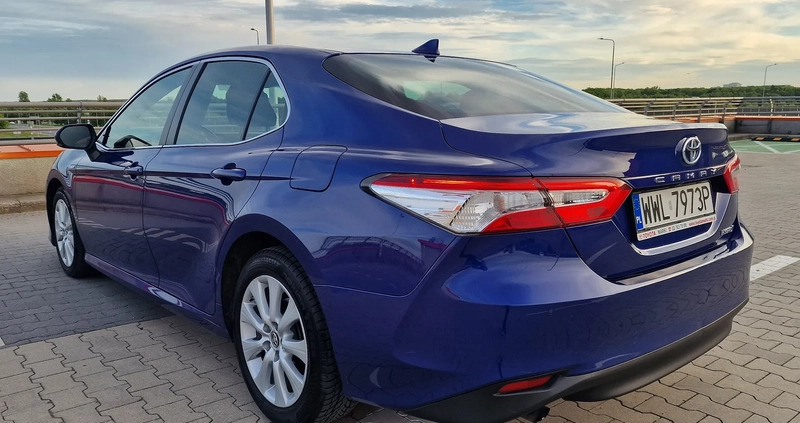 Toyota Camry cena 100400 przebieg: 106800, rok produkcji 2019 z Warszawa małe 352